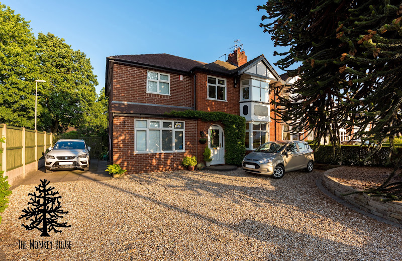 The Monkey House B&B hotel in Stone