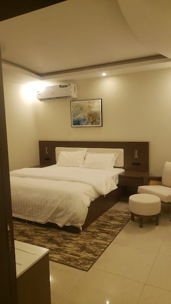 أجنحة كنف الذاتية hotel in Buraydah