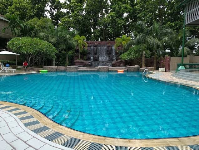 Green View Golf Resort in Mawna