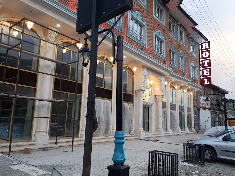 Zarrin Hotel in Damavand