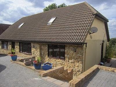 Field view Bed & Breakfast hotel in Rochester