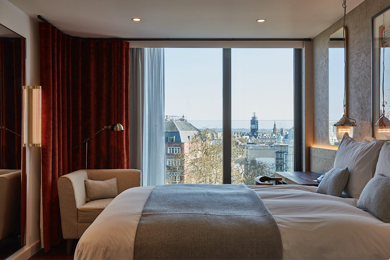 Hotel Indigo London - 1 Leicester Square by IHG