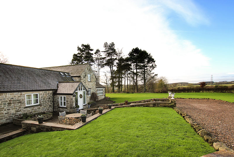 Throphill Grange Luxury Bed and Breakfast