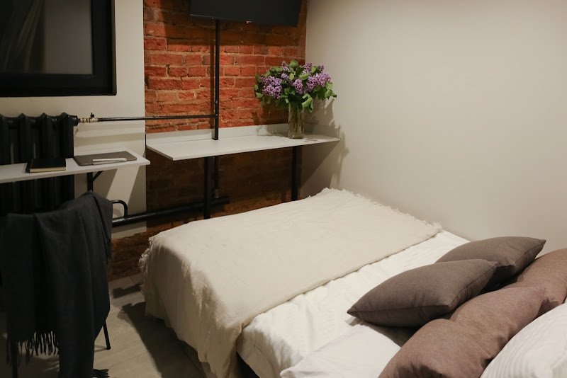 17/3 lounge capsule hotel in Moscow