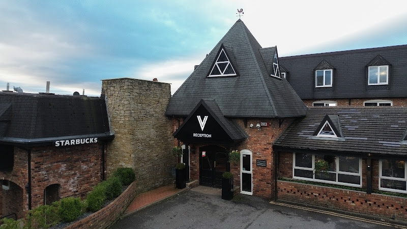 Village Hotel Hyde – Hyde