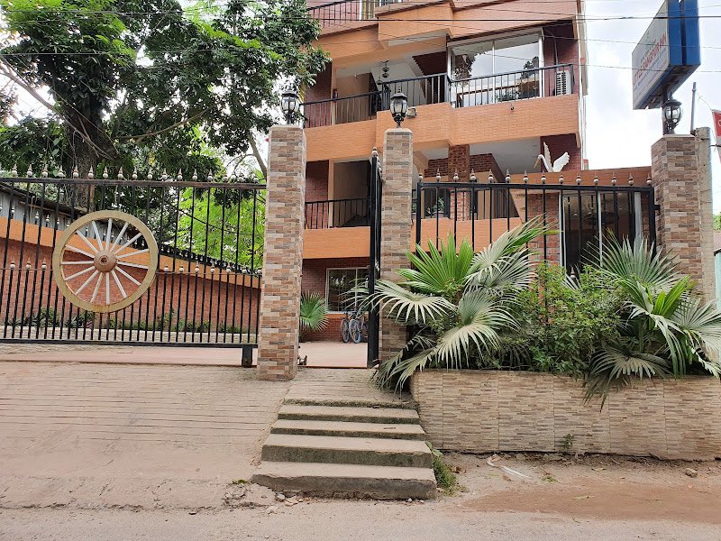 Little Rangpur Inn in Rangpur