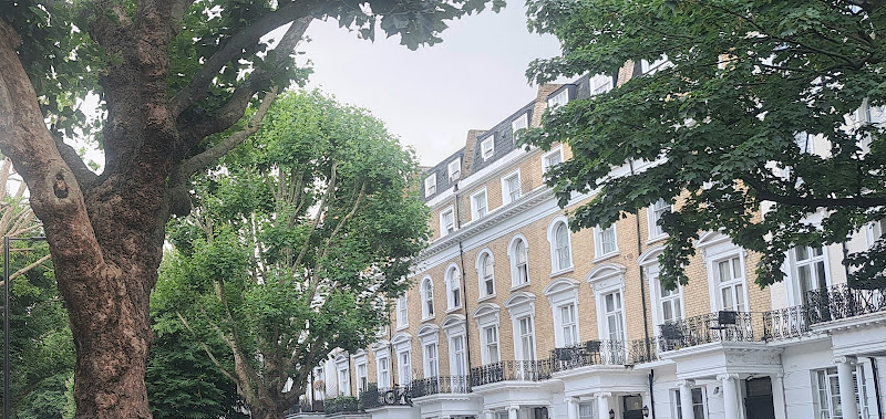 Britannia Court Hotel