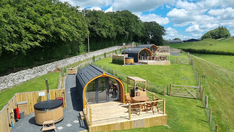 Stouslie Snugs Luxury Farm Glamping hotel in Hawick