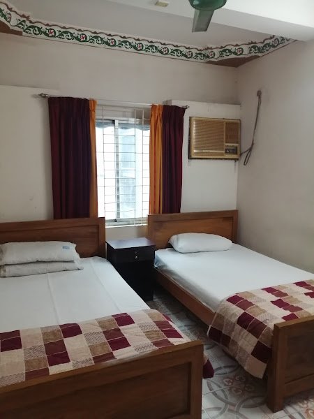 Embassy Inn Hotel. Haque Mansoon. hotel in Dhaka