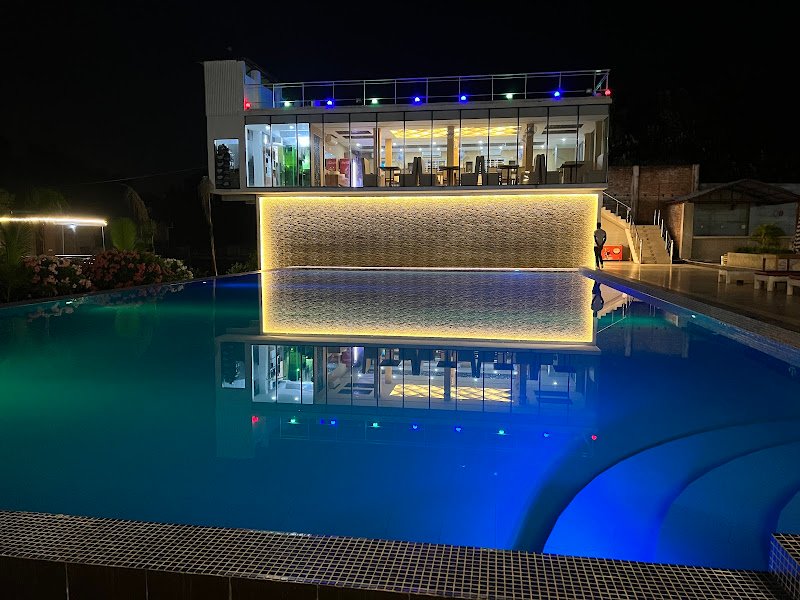 Rupsha resort in Pirozali