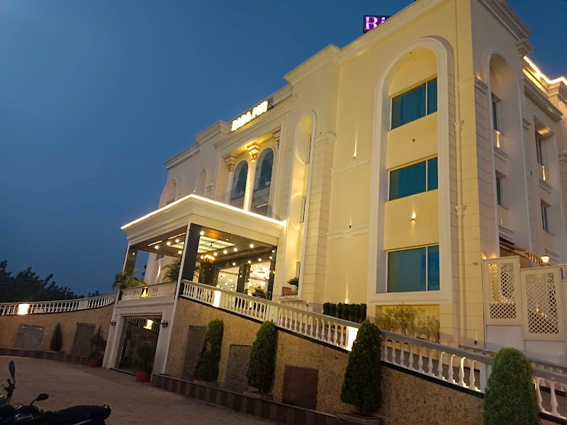 The RiverSide Inn in Rampur, Mansurpur