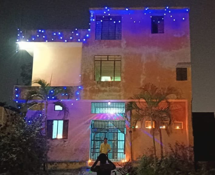 Saraswati Niwas Lodge in Tashka, Rampur