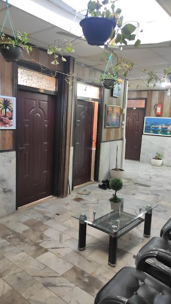 مسافرخانه رجبی و پسران in Bushehr