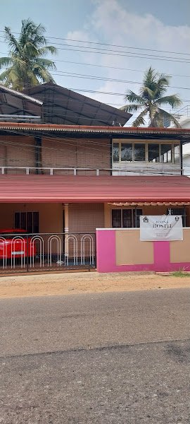 Johns hostel in Aluva