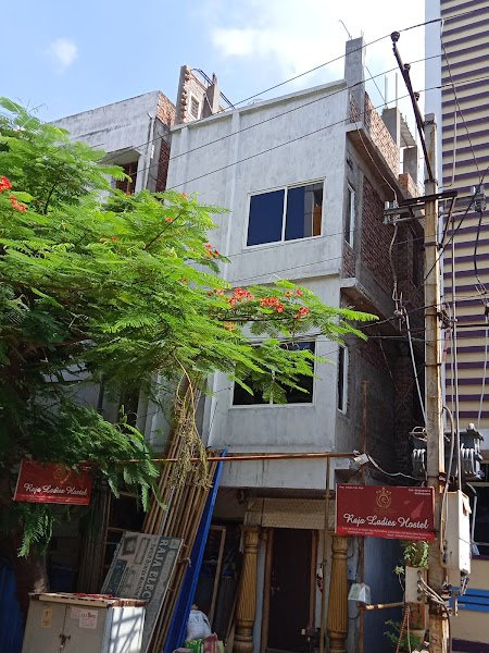 Raja ladies hostel ( The Best Pg For Ladies with Quality & Unlimited Food ) hostel in Visakhapatnam