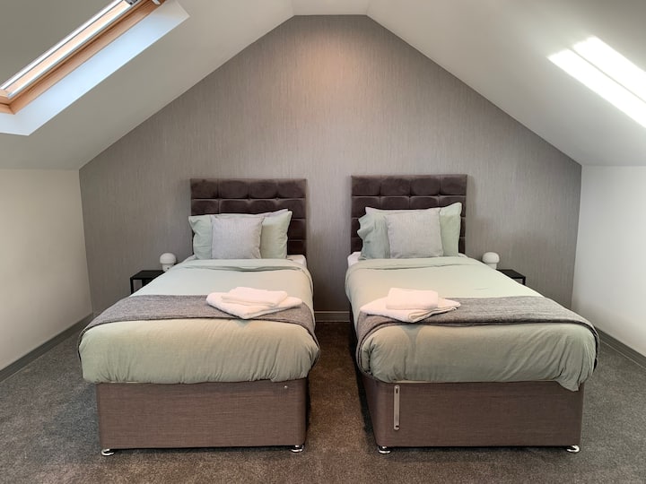 Richmond House by Staytor Accommodation - Book Direct for our Best Prices