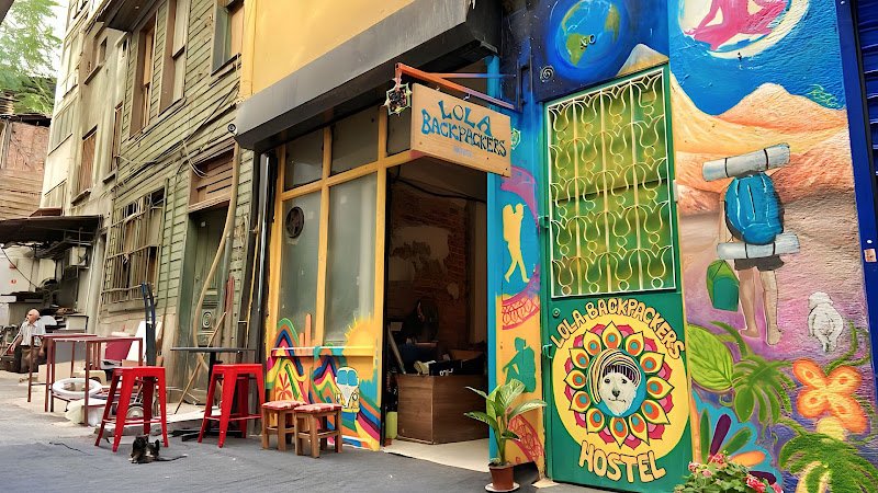 Lola Backpackers Hostel in Azapkapı