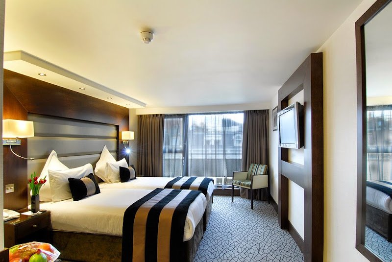 Budget bed and breakfasts London Hotels Discounts hostel in London