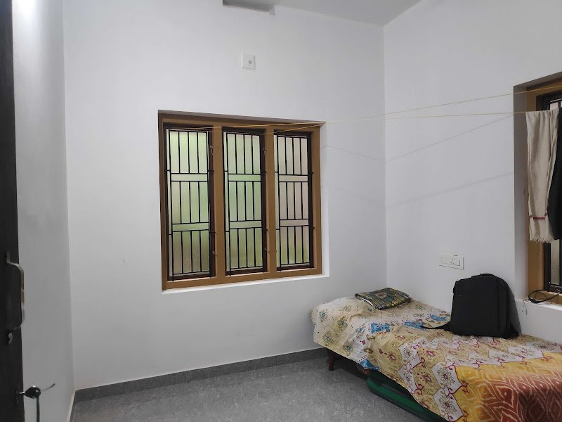 Dream Heaven PG in Mattannur, Palayode