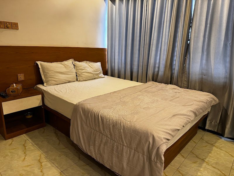 Hotel Tayef Dhanmondi hostel in Dhaka