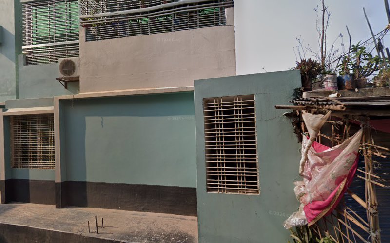 রাঈম ছাত্রীনিবাস। in Dinajpur