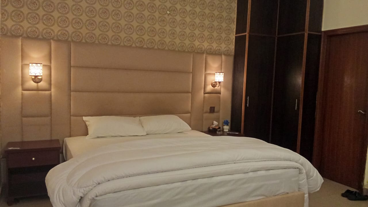 Single Room — Comfortable Solo Stay