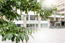 Lulu Accommodation 3809 — photo 5 of 5