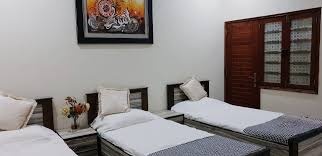 (THE) UNITED GIRLS HOSTELS — photo 3 of 4