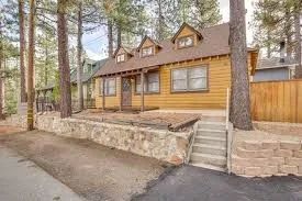 Twin Pines Chalet &amp; Hostel — photo 4 of 4