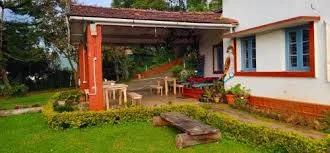 Discovery Cafe &amp; Guest House — photo 1 of 4