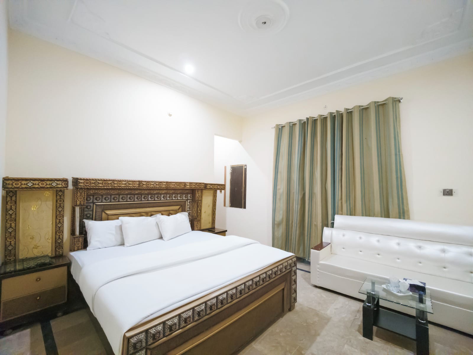 Hotel A-One Multan
