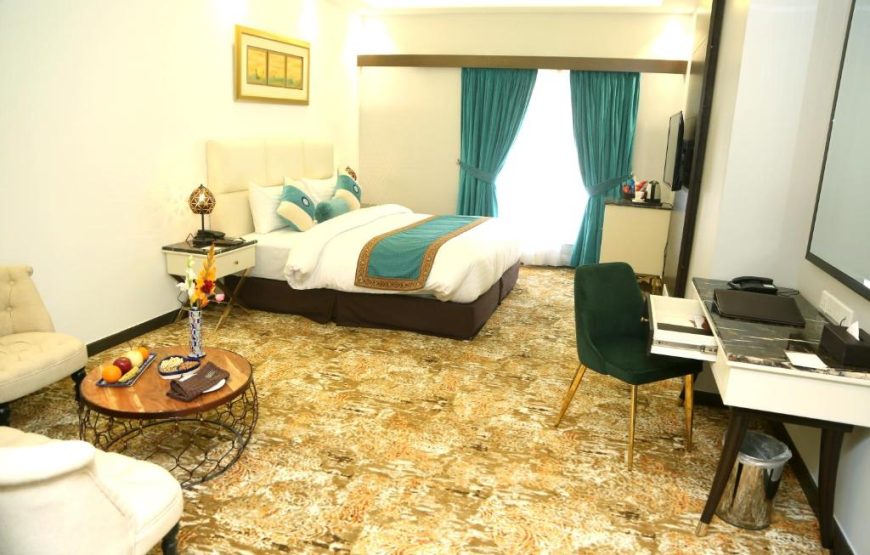 Deluxe Twin Room at Faletti Hotel Multan