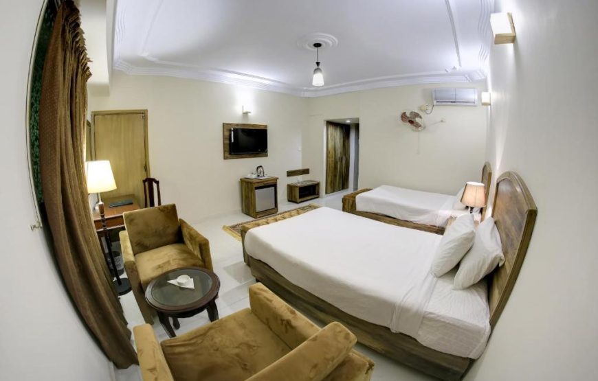 Deluxe Twin Room Hotel Crown Inn Karachi
