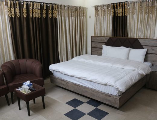 AK Hotel Lahore Guest House 3